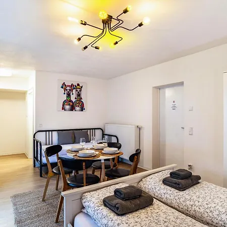 Aposto 1 Apartment